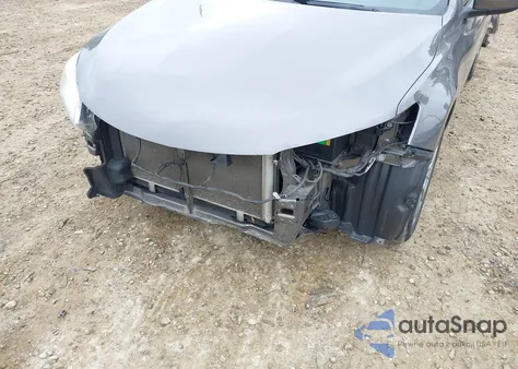 2016 Toyota Camry Xle z USA, uszkodzony, nr VIN 4T4BF1FK5GR540843